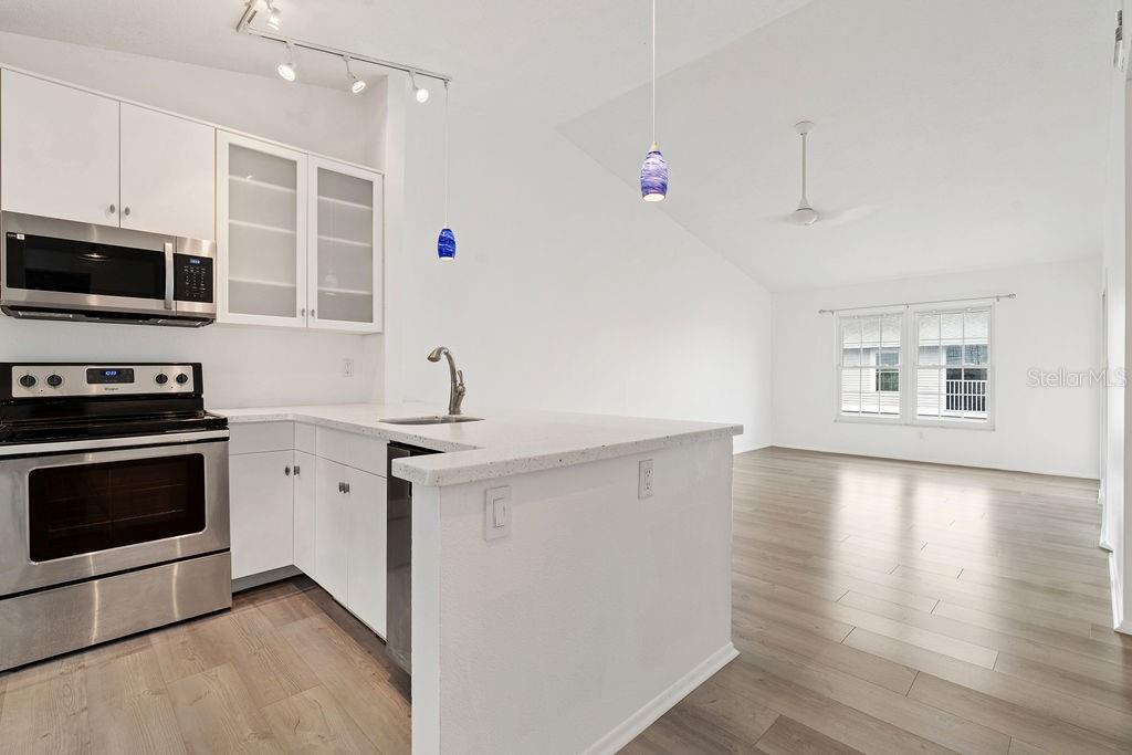 Image 10 of 34 For 244 Nautilus Way 17