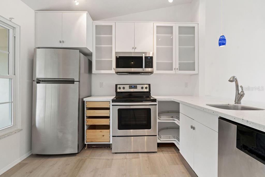 Image 13 of 34 For 244 Nautilus Way 17