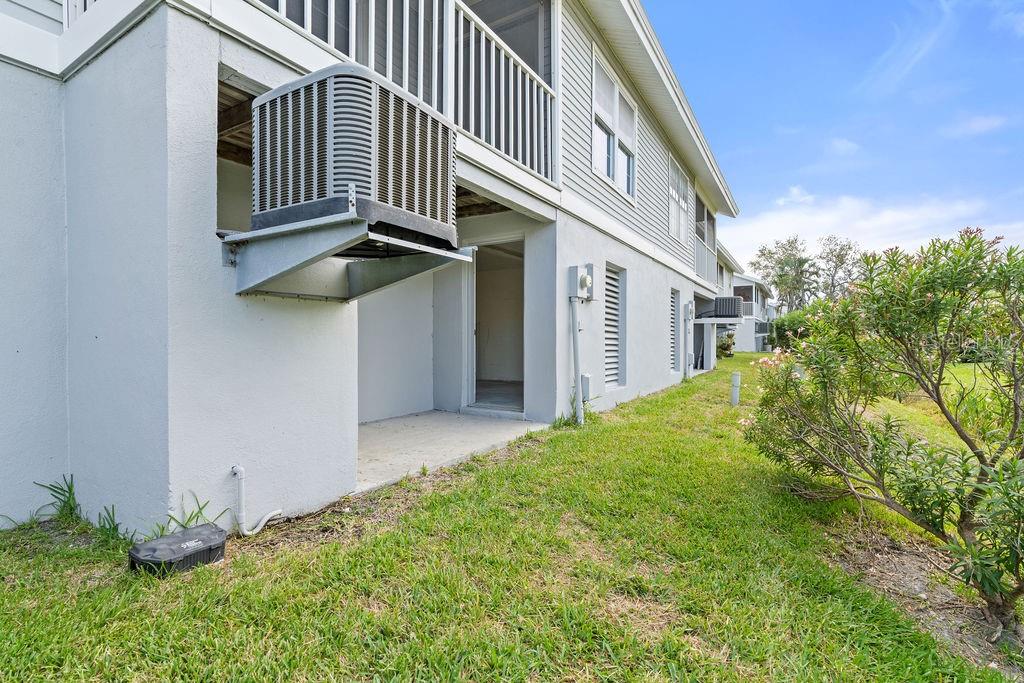 Image 28 of 34 For 244 Nautilus Way 17