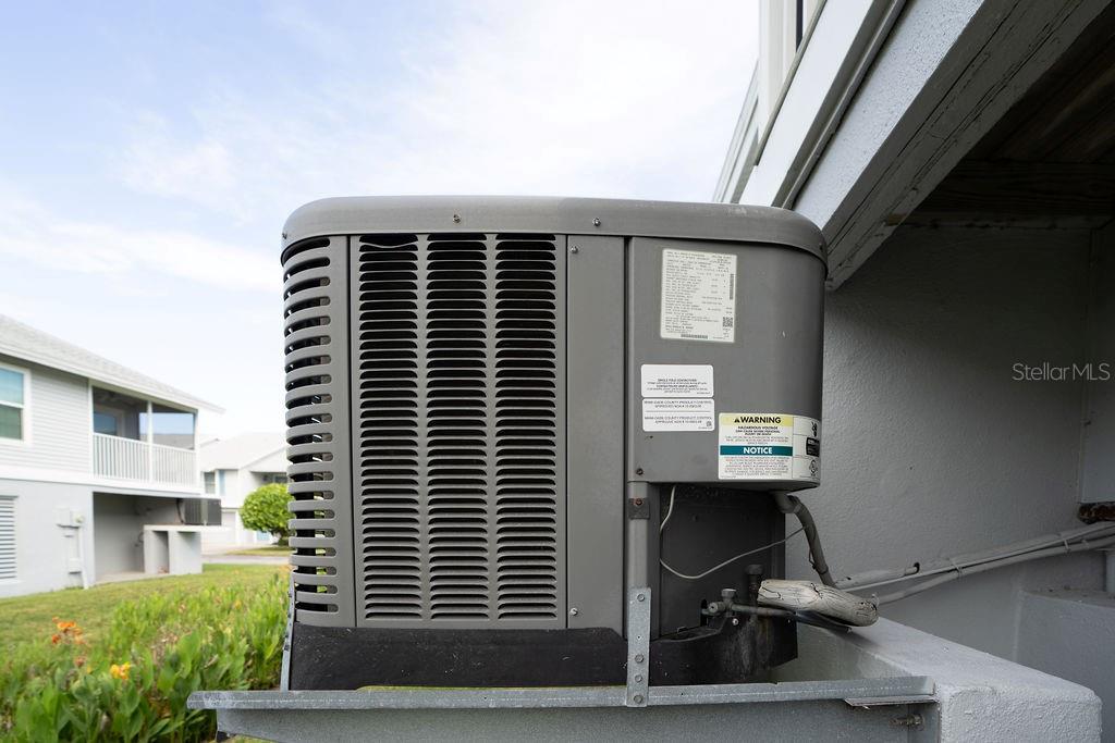 Image 29 of 34 For 244 Nautilus Way 17