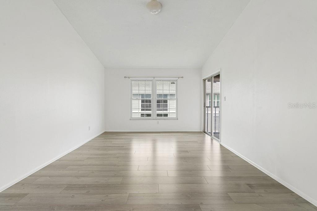 Image 5 of 34 For 244 Nautilus Way 17