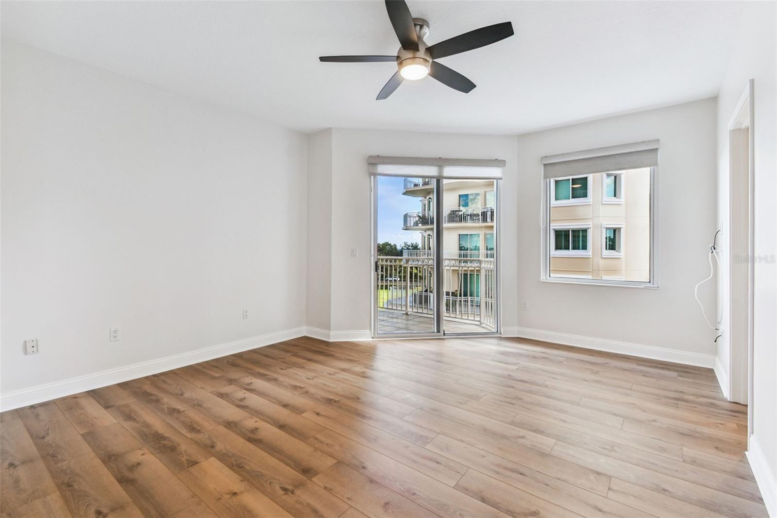 Image 26 of 90 For 555 5th Avenue Ne 424
