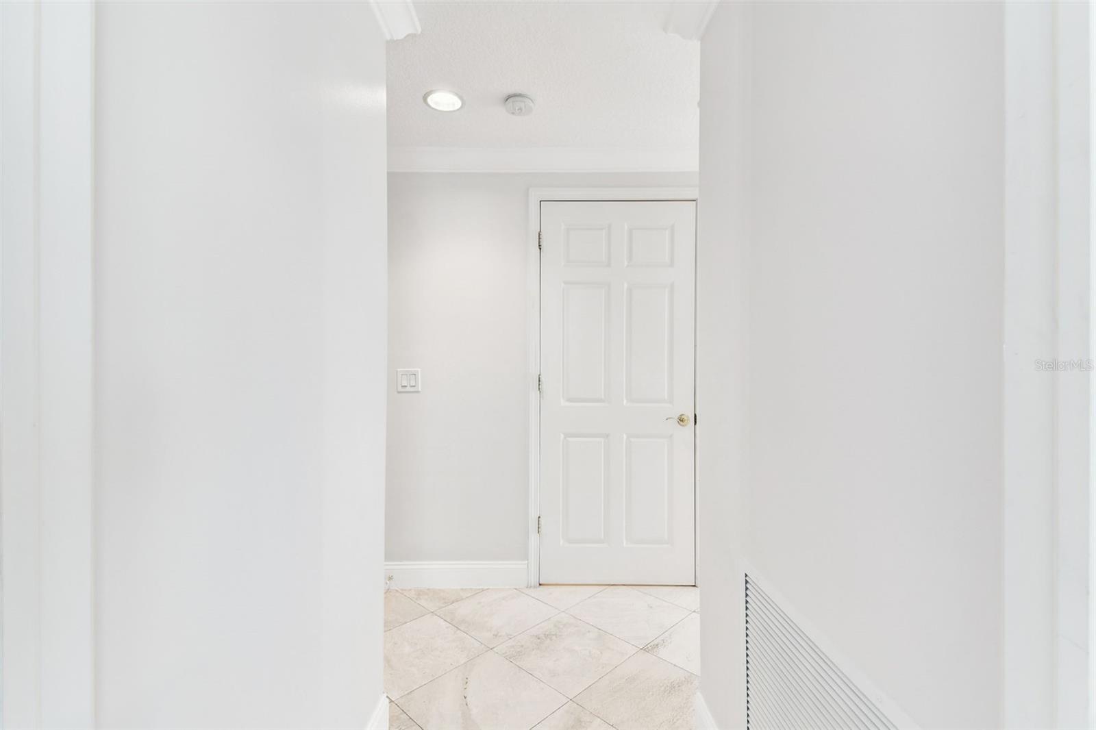 Image 31 of 90 For 555 5th Avenue Ne 424