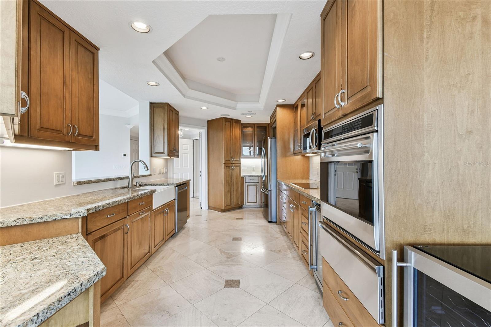 Image 6 of 90 For 555 5th Avenue Ne 424