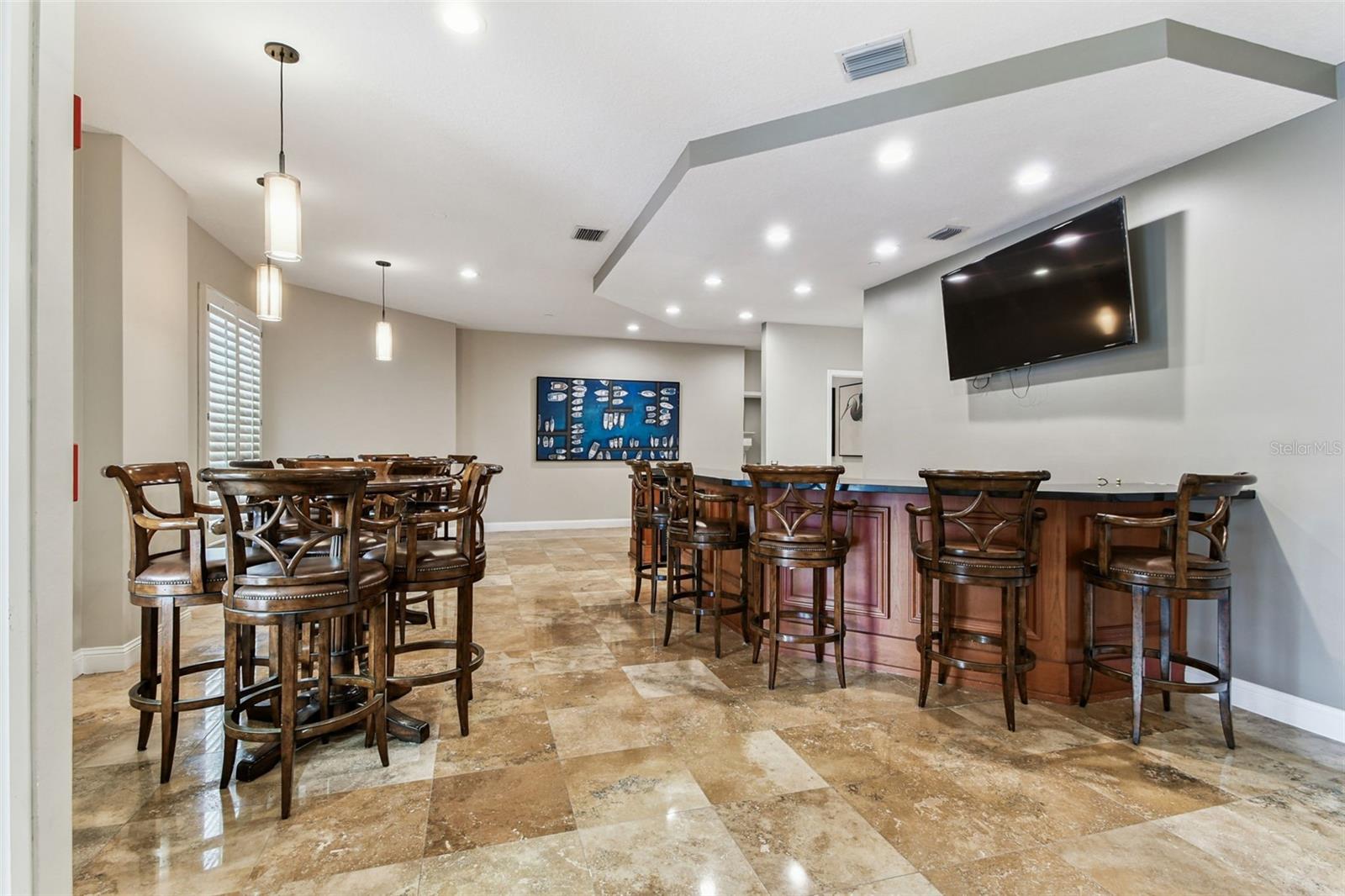 Image 74 of 90 For 555 5th Avenue Ne 424