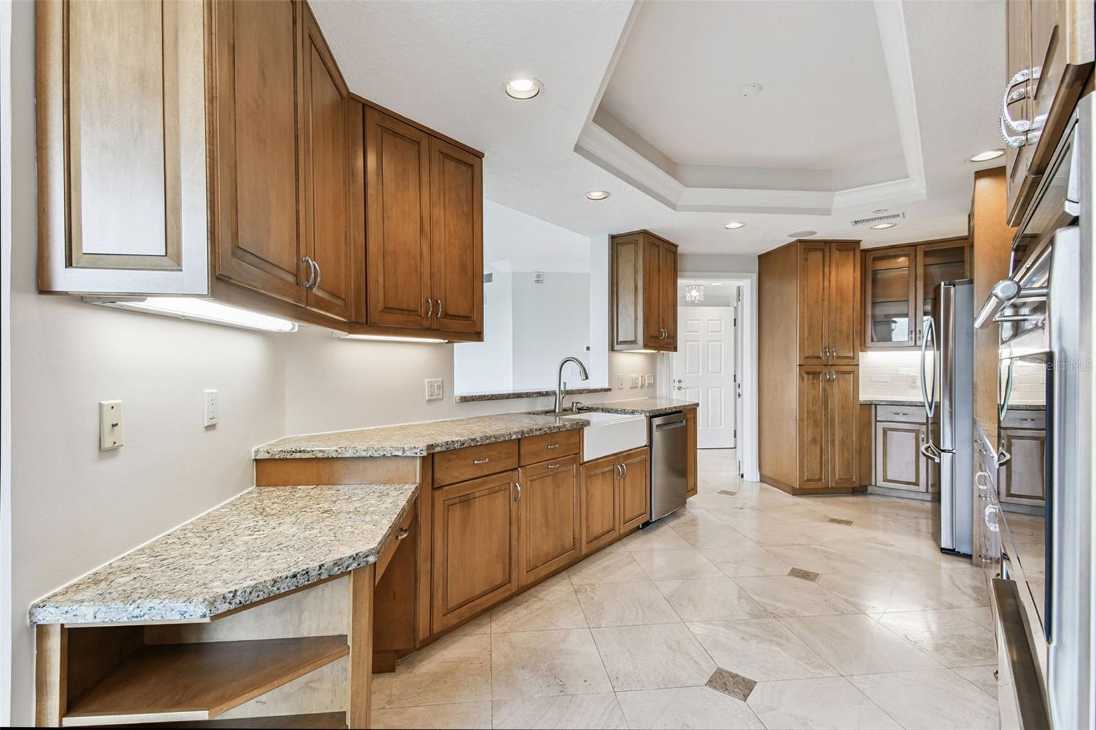 Image 8 of 90 For 555 5th Avenue Ne 424
