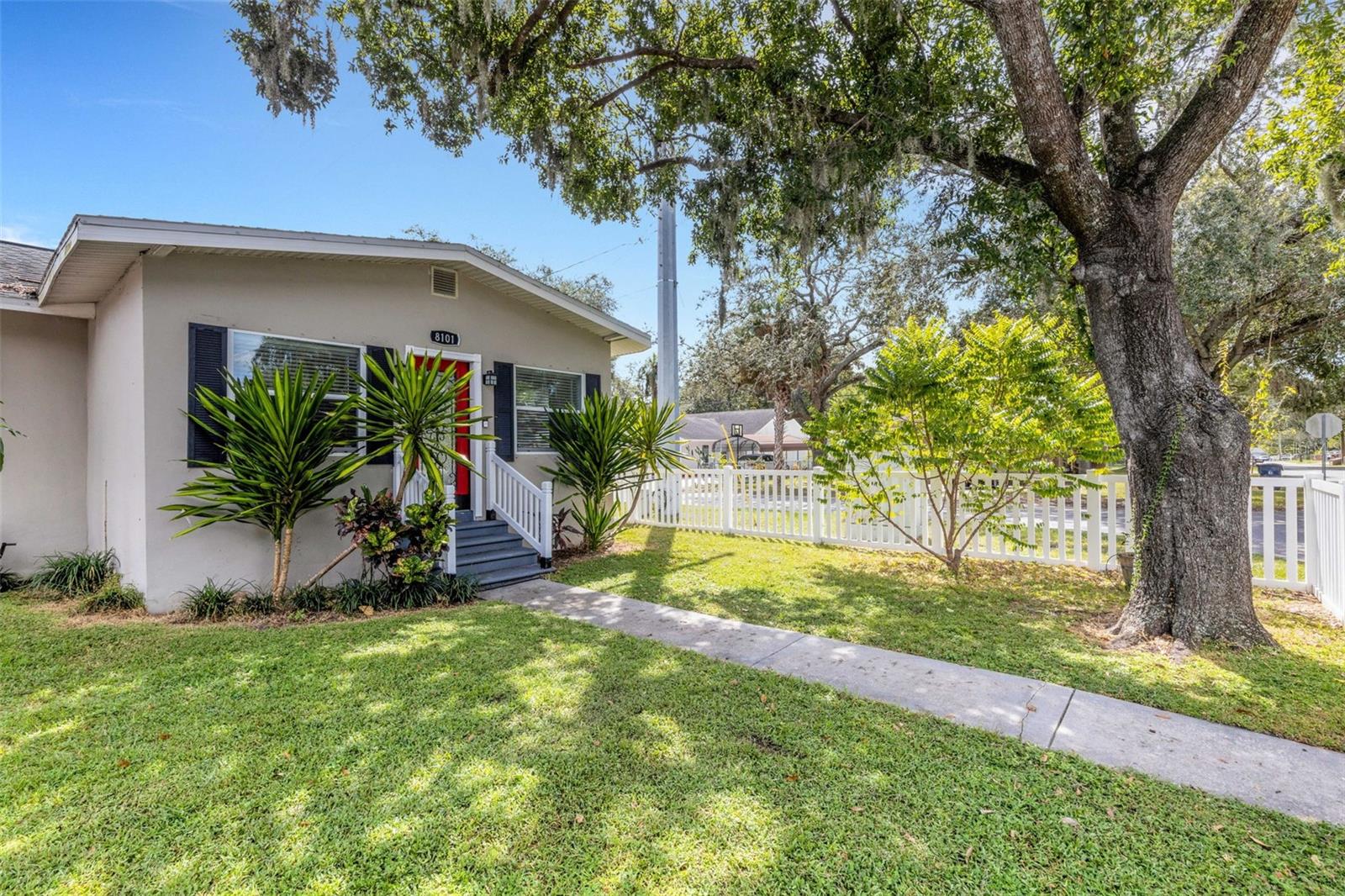 Image 13 of 84 For 8101 Edison Avenue