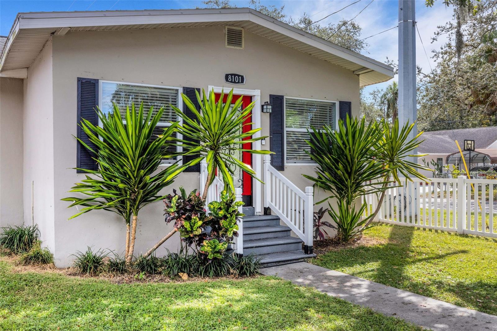 Image 4 of 84 For 8101 Edison Avenue