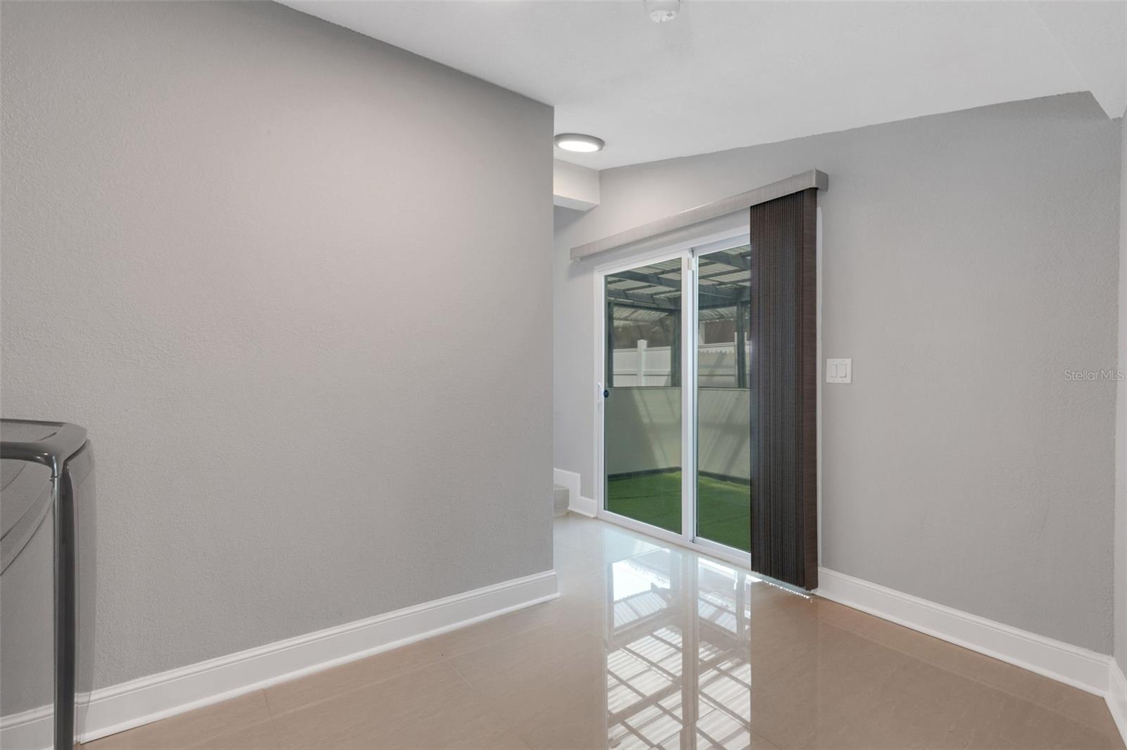 Image 41 of 84 For 8101 Edison Avenue