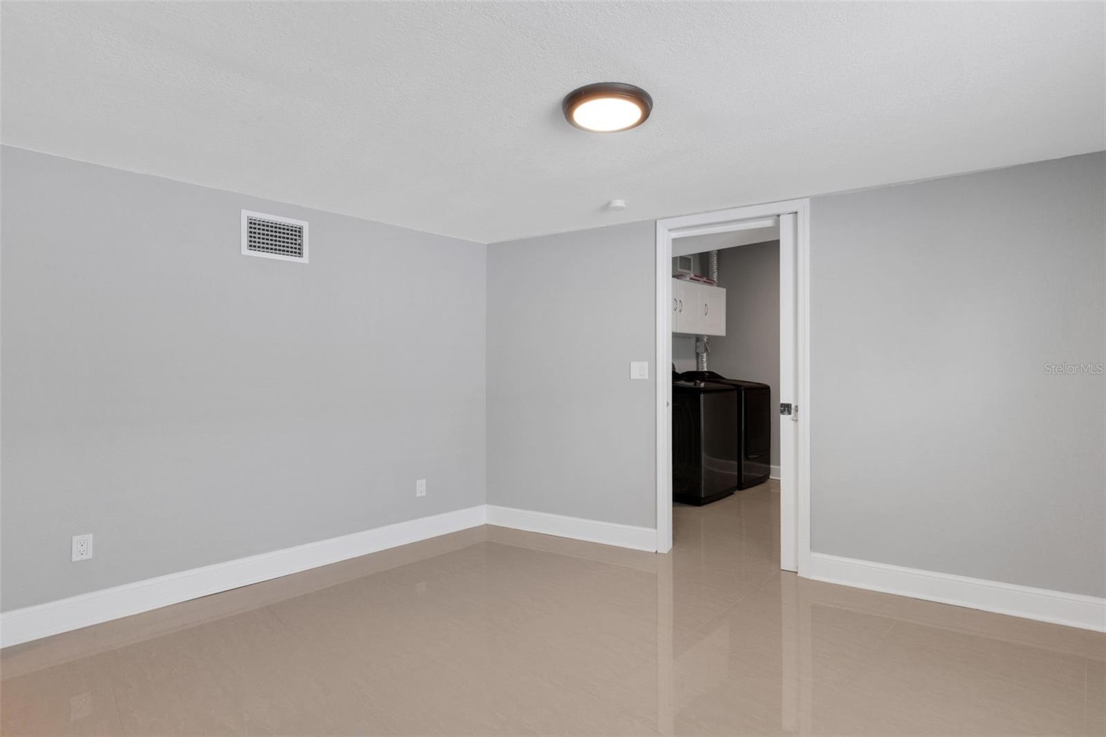 Image 42 of 84 For 8101 Edison Avenue