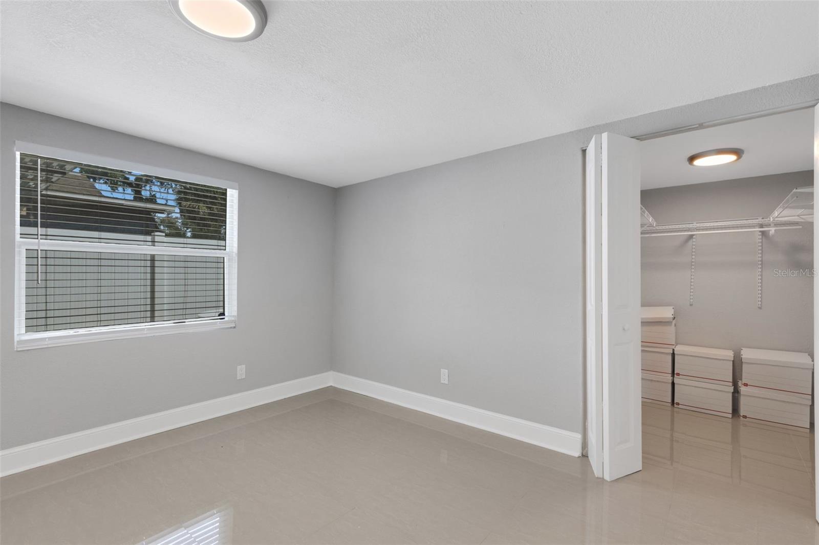 Image 43 of 84 For 8101 Edison Avenue