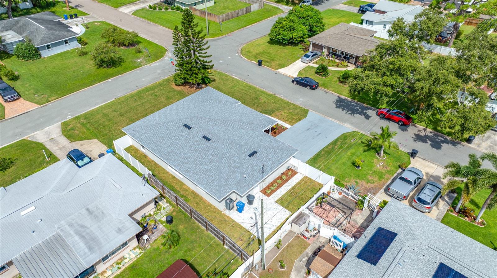 Image 62 of 74 For 2942 63rd Avenue S