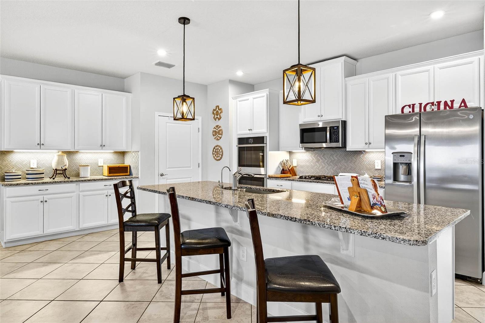 Image 22 of 91 For 11761 Lake Lucaya Drive