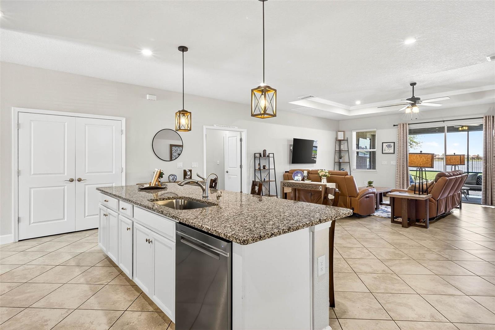 Image 24 of 91 For 11761 Lake Lucaya Drive