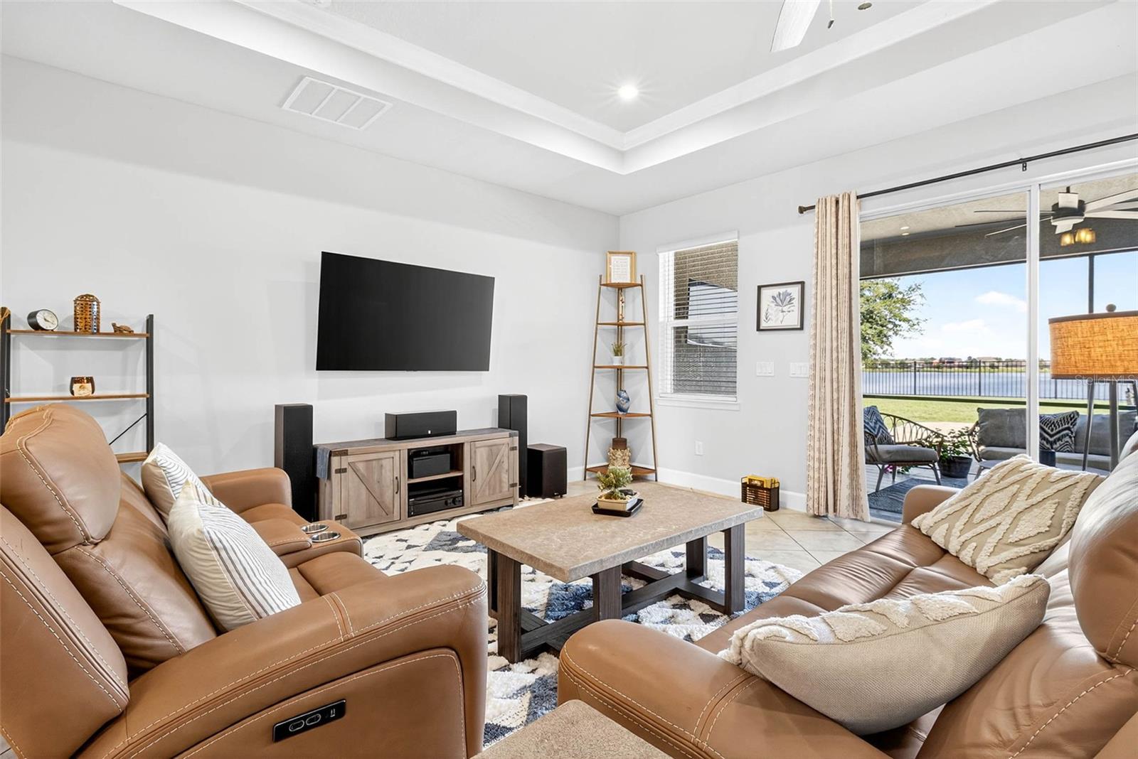 Image 28 of 91 For 11761 Lake Lucaya Drive
