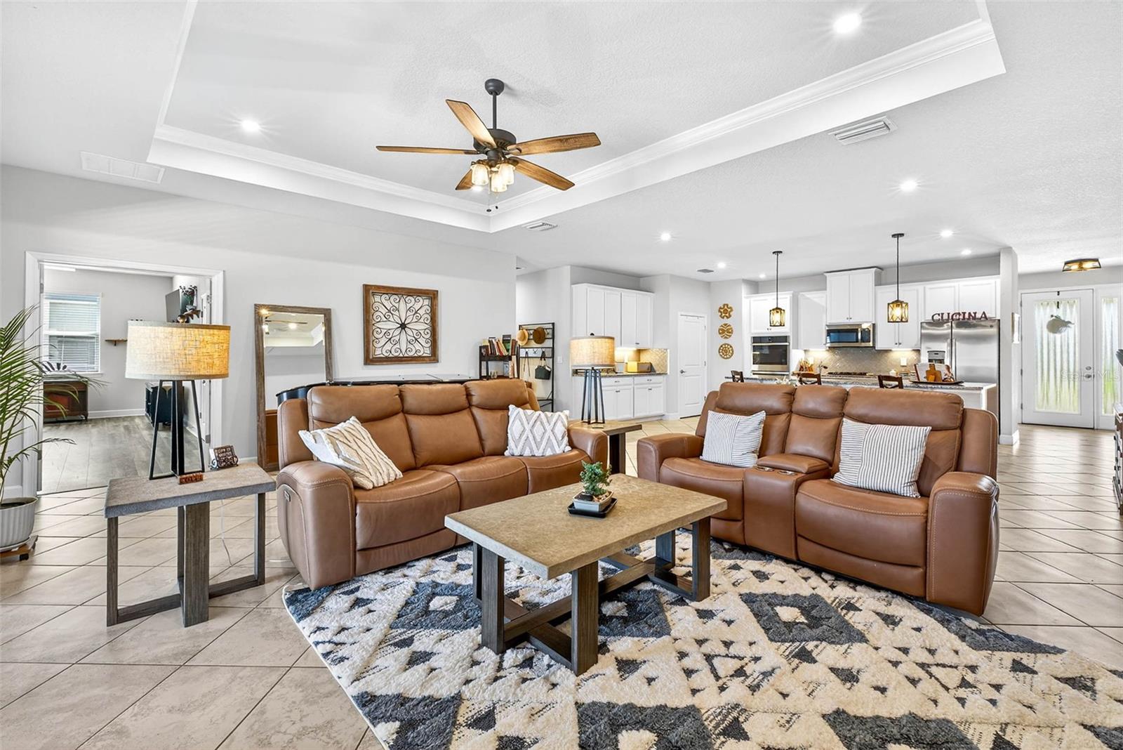 Image 3 of 91 For 11761 Lake Lucaya Drive