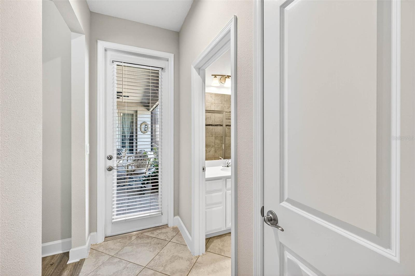 Image 35 of 91 For 11761 Lake Lucaya Drive