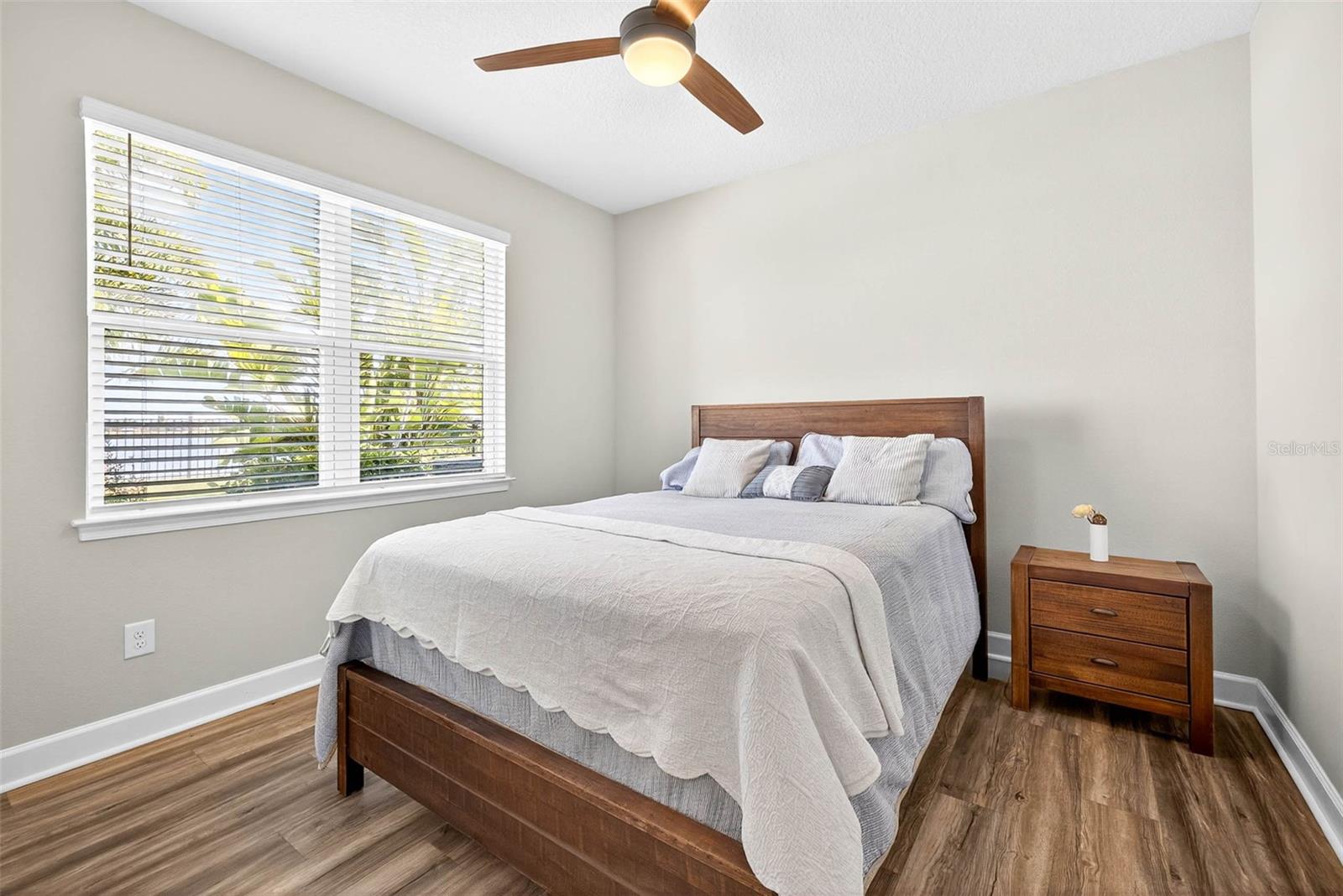 Image 36 of 91 For 11761 Lake Lucaya Drive