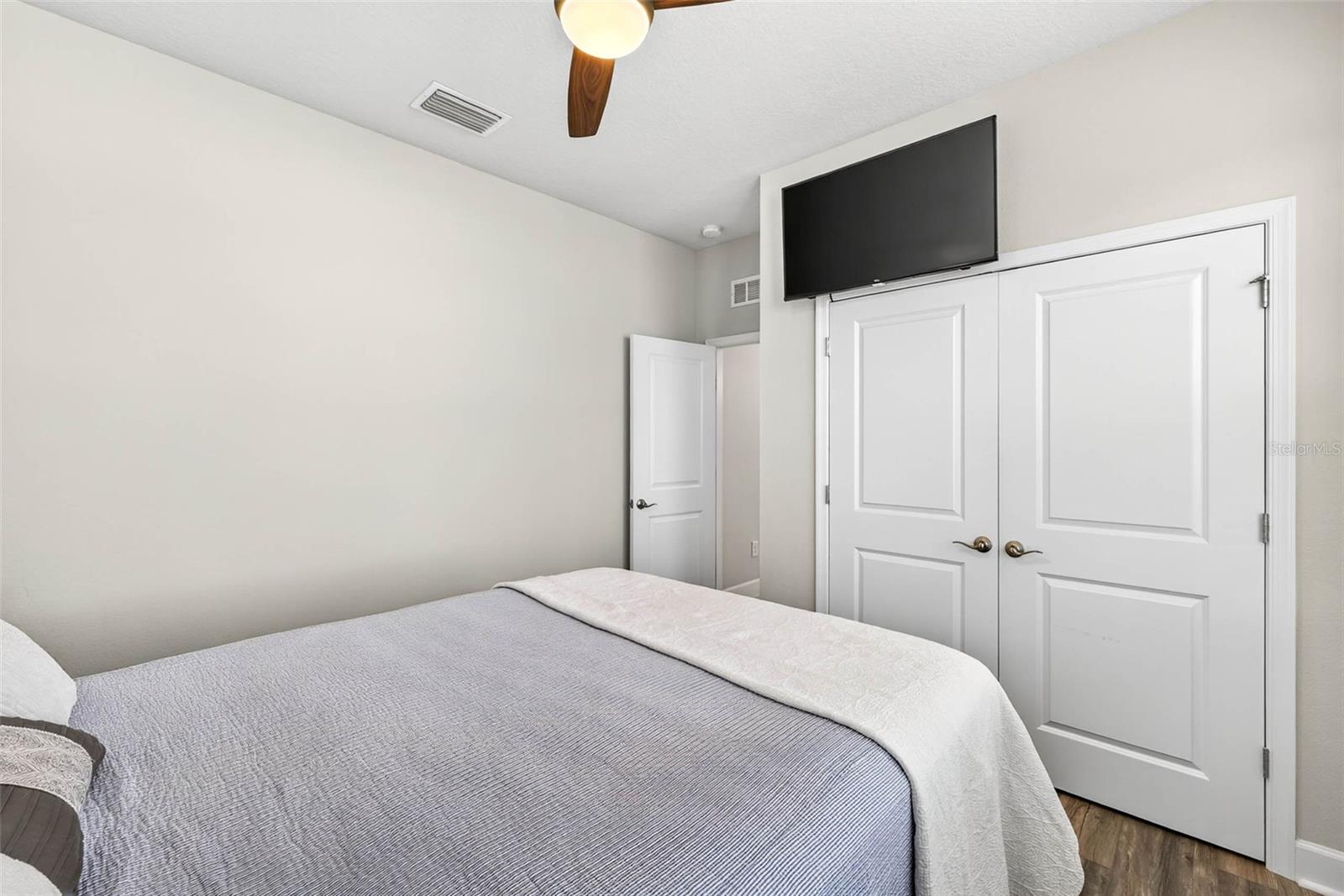 Image 37 of 91 For 11761 Lake Lucaya Drive