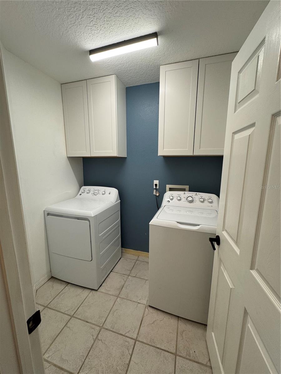 Image 28 of 28 For 2900 Azeele Street M