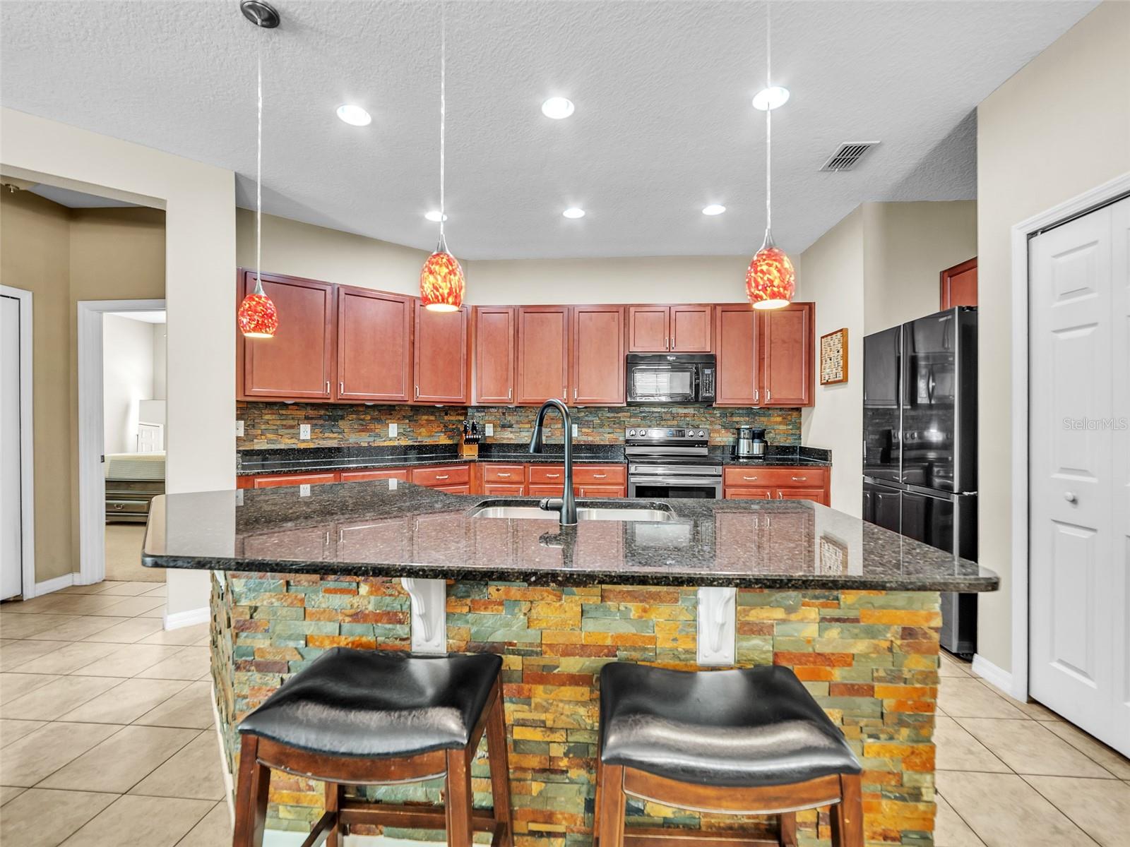 Image 10 of 36 For 7518 Tangle Brook Boulevard