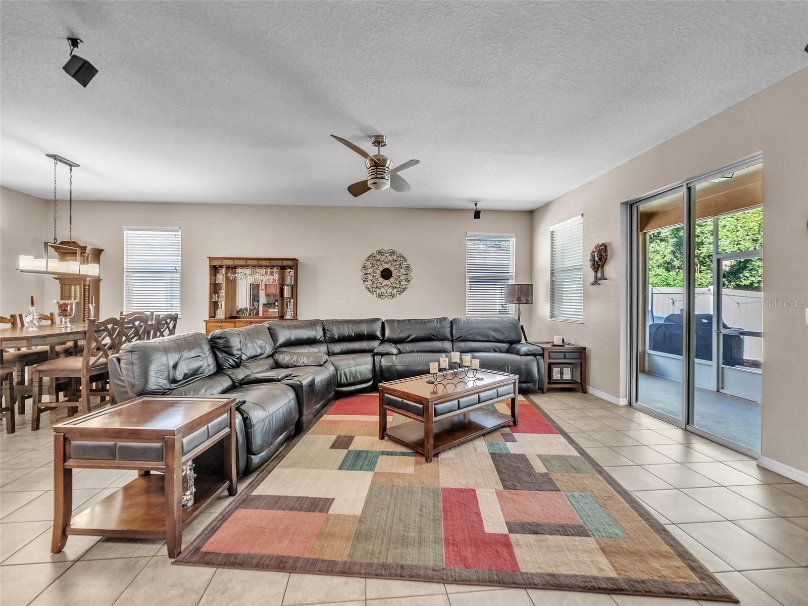 Image 14 of 36 For 7518 Tangle Brook Boulevard