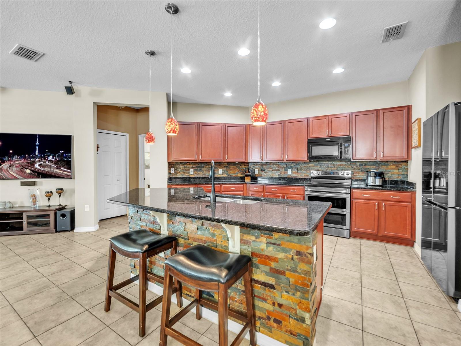 Image 9 of 36 For 7518 Tangle Brook Boulevard