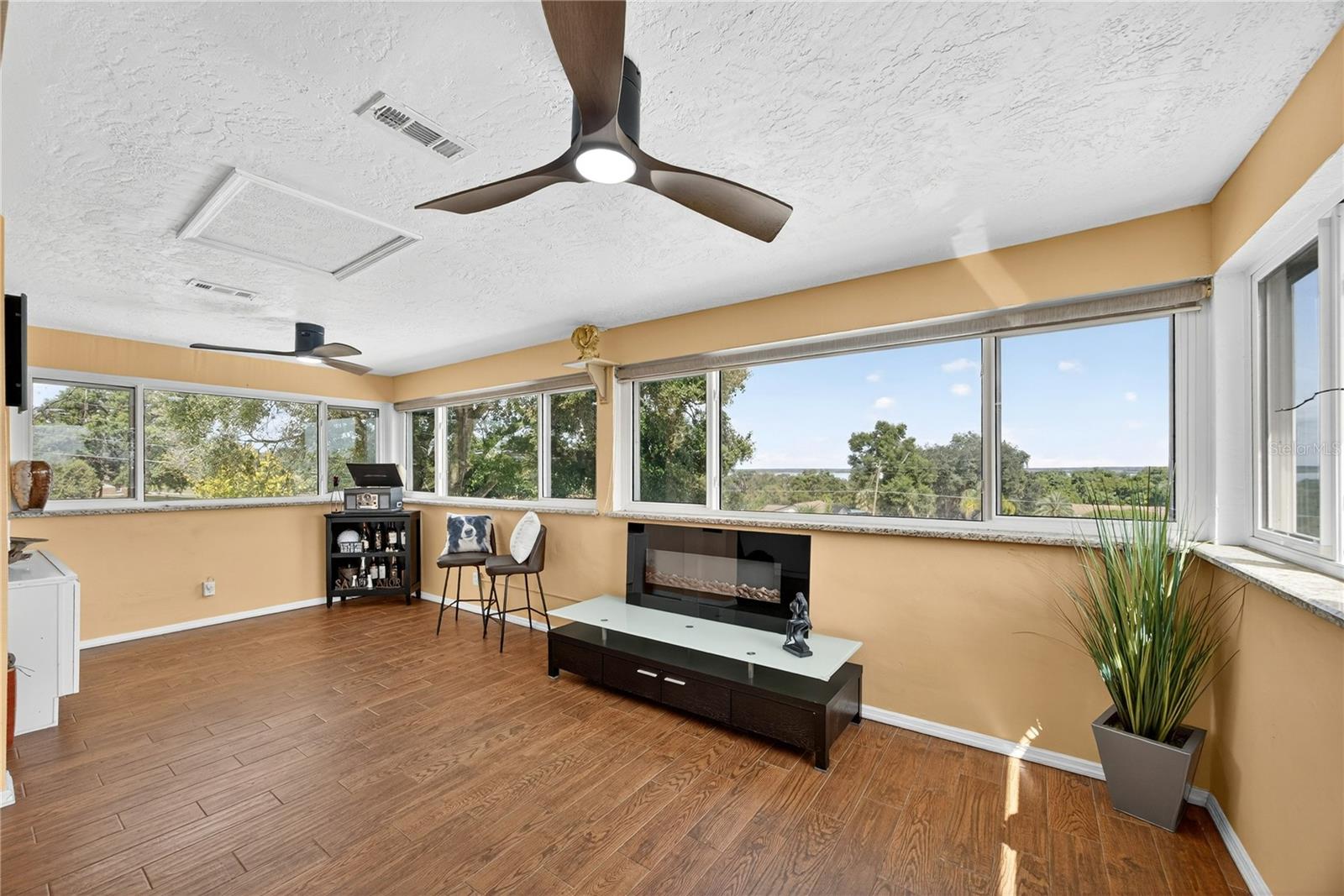 Image 17 of 53 For 5426 Griffin View Drive