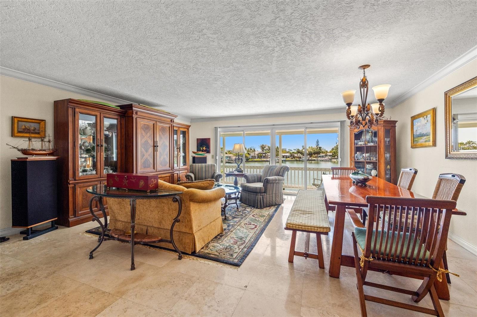 Image 19 of 54 For 3021 Alton Drive