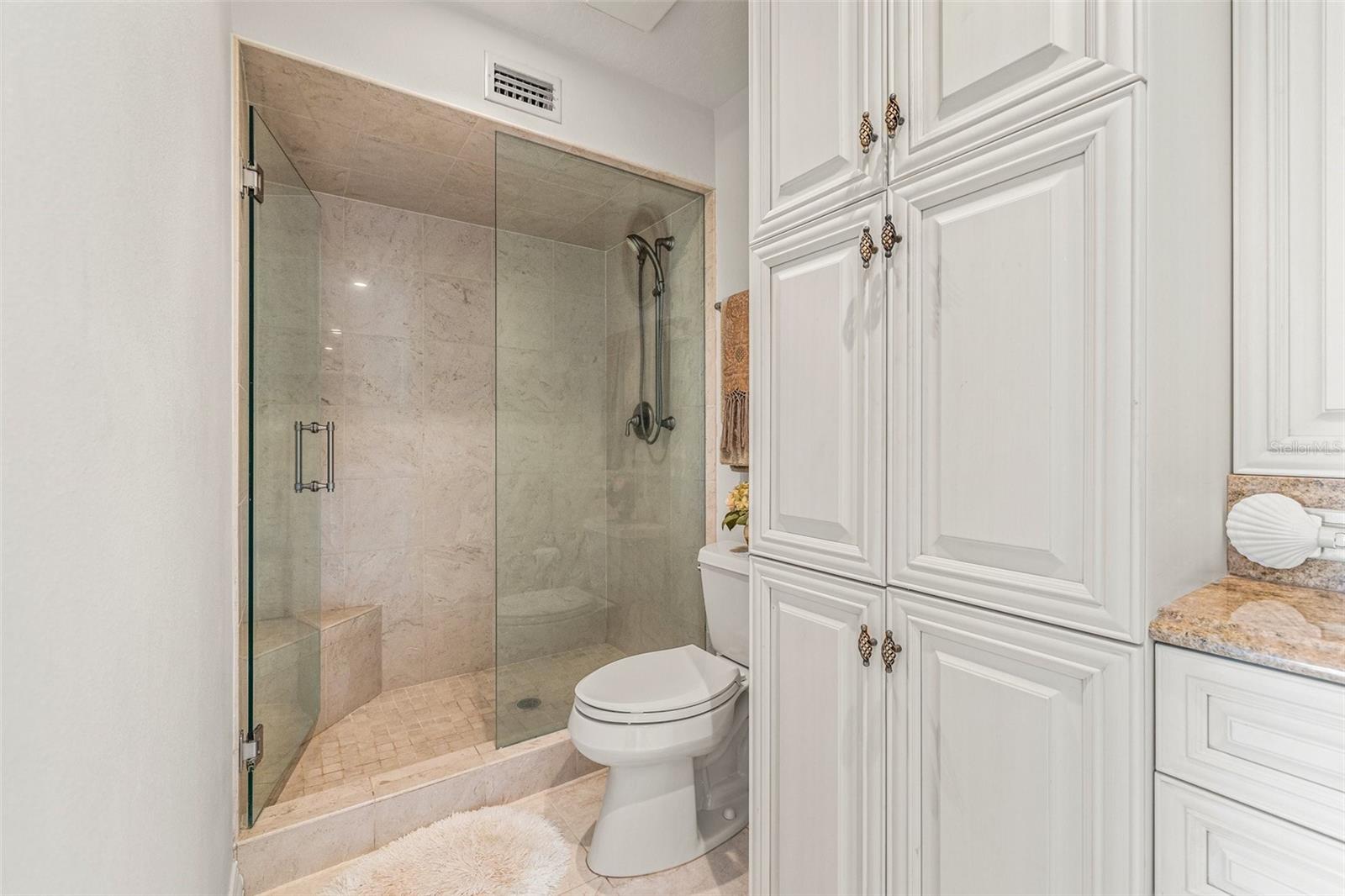 Image 23 of 54 For 3021 Alton Drive