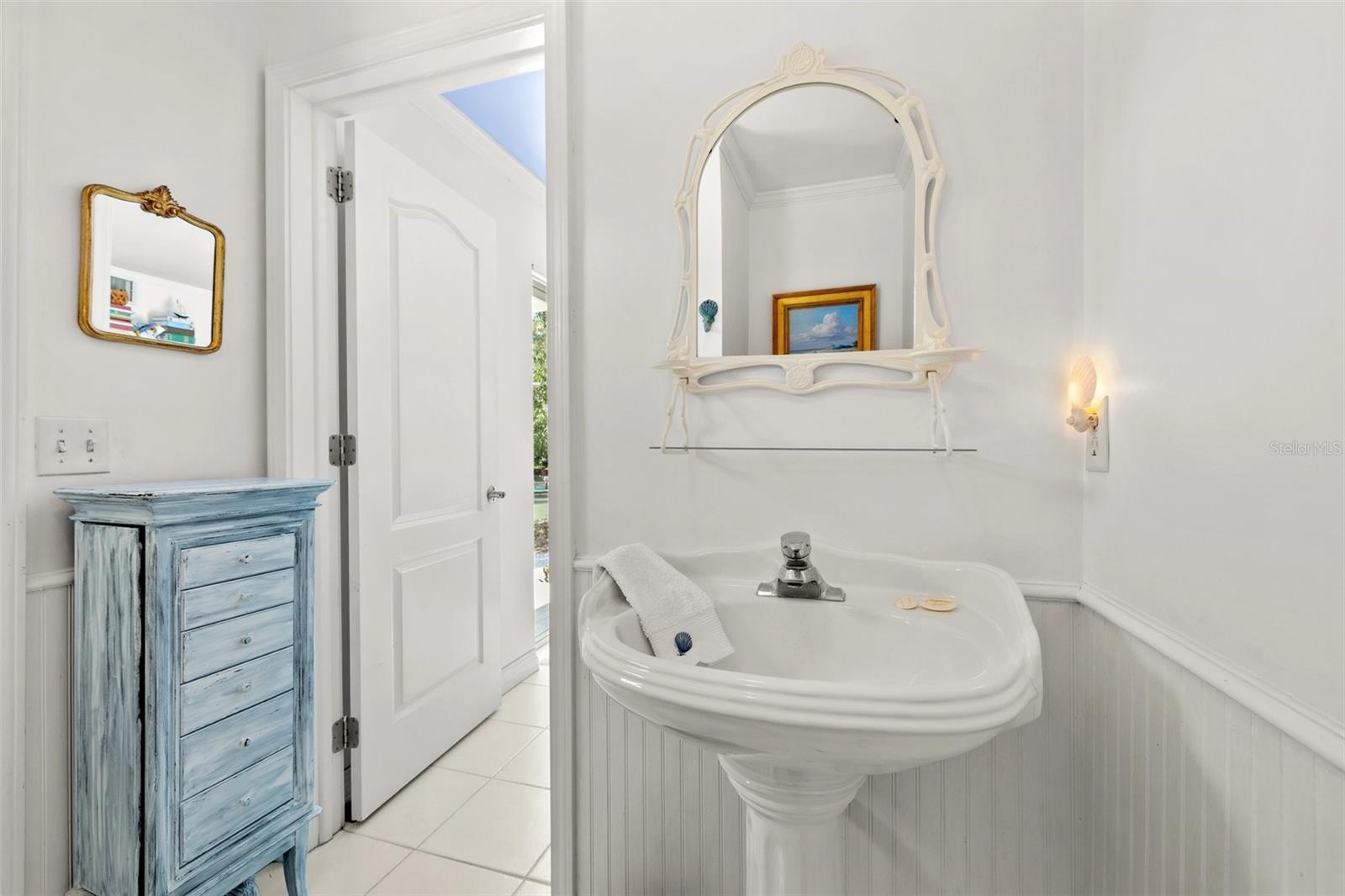 Image 26 of 54 For 3021 Alton Drive