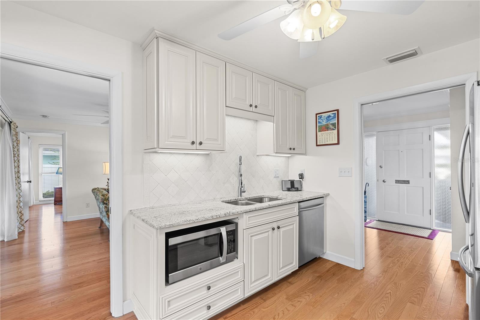 Image 11 of 46 For 14360 Passage Way