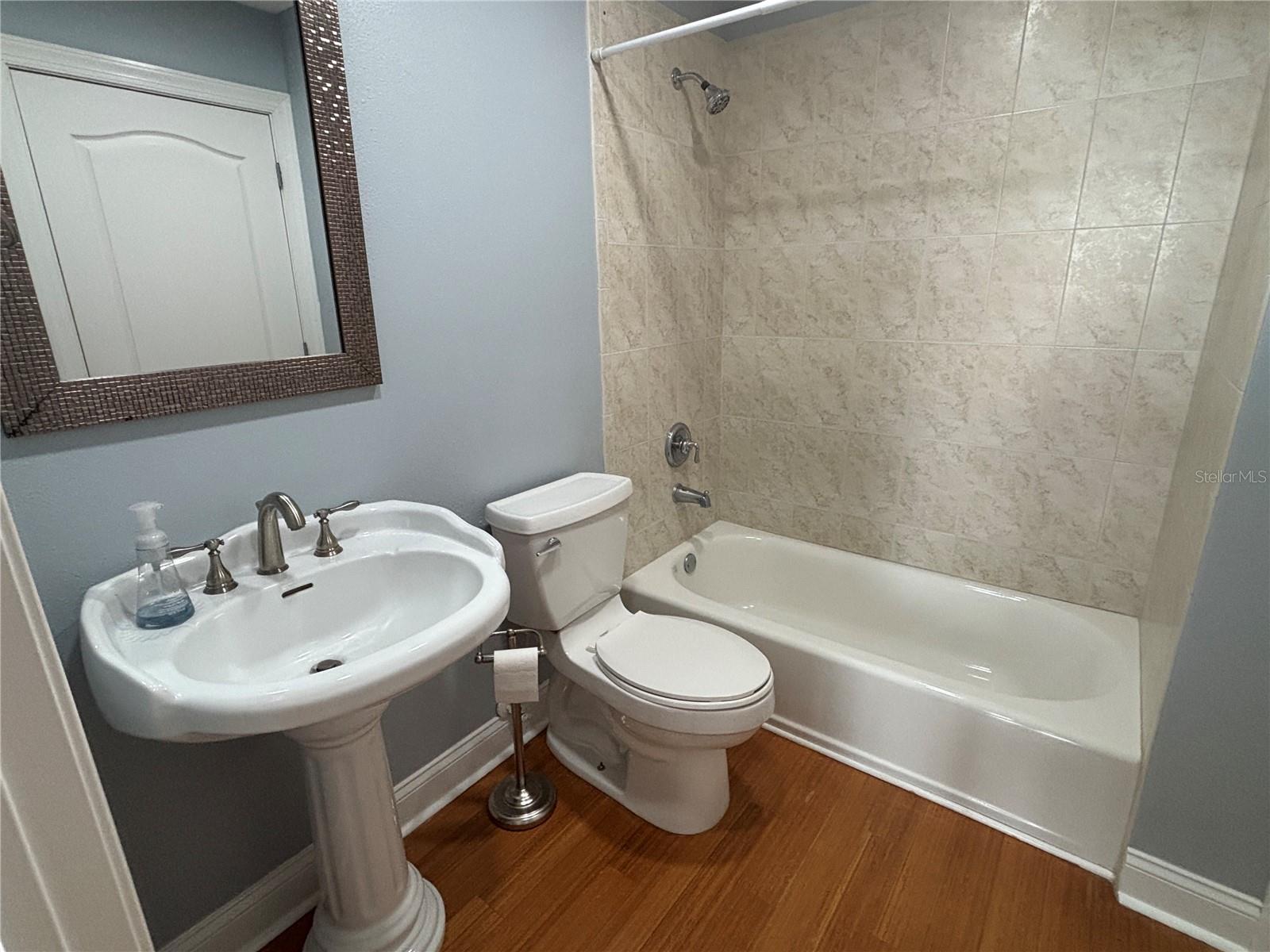 Image 18 of 32 For 200 Brightwater Drive 2