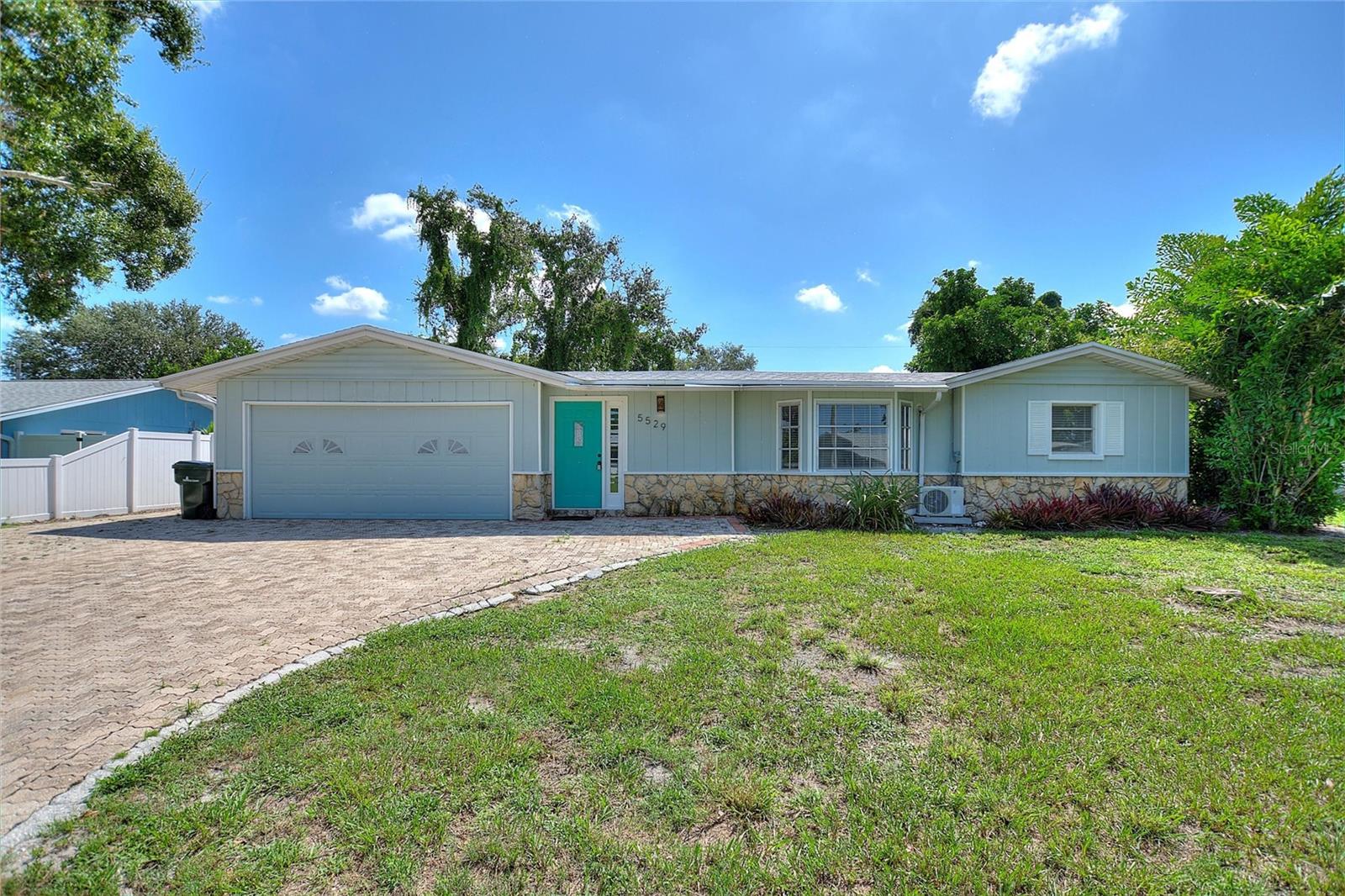 Image 3 of 42 For 5529 Yorkshire Way
