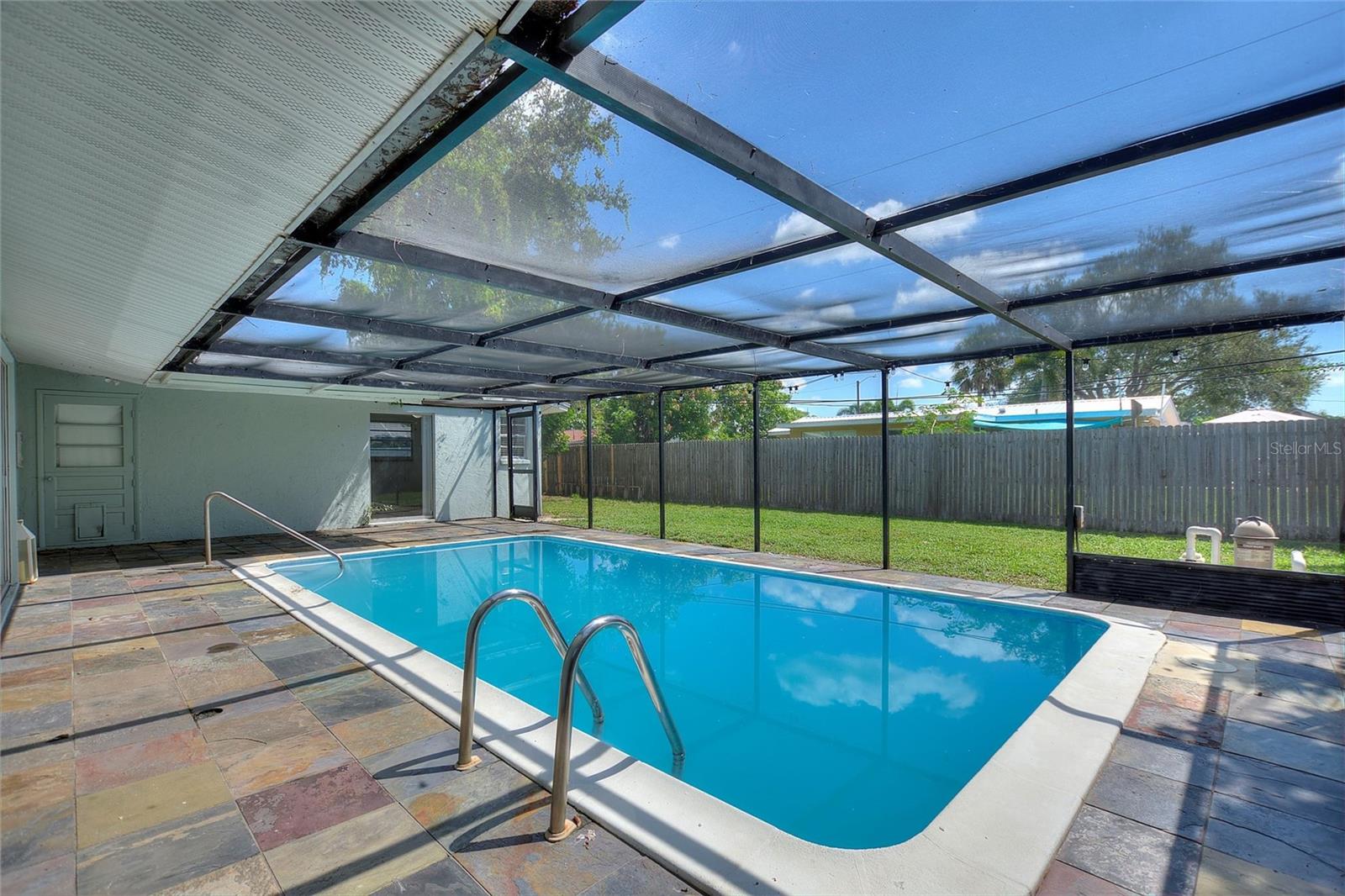 Image 32 of 42 For 5529 Yorkshire Way
