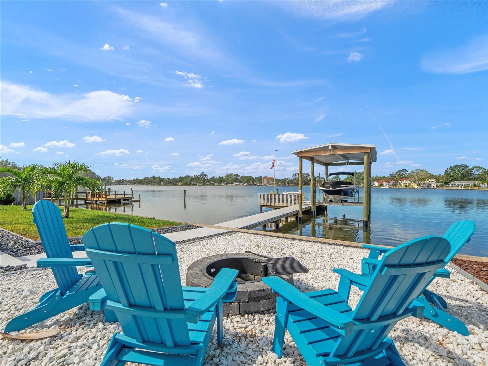 Image 2 of 52 For 4089 Pompano Drive Se