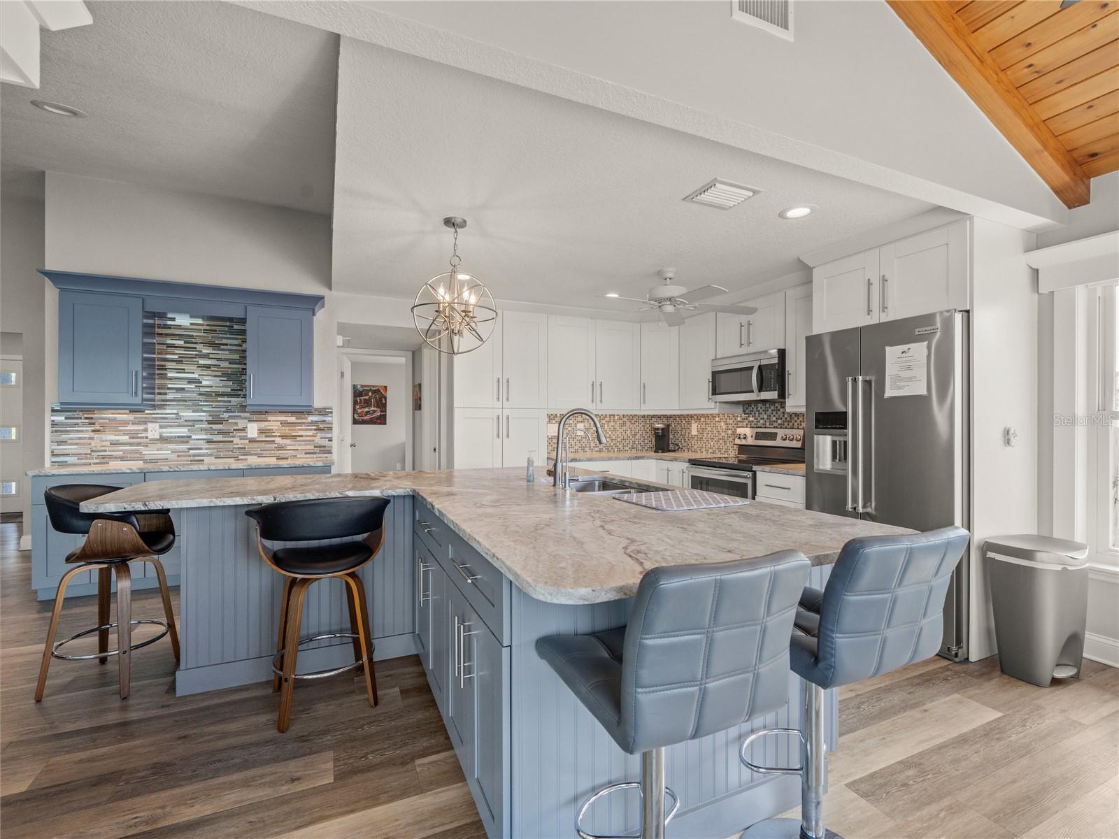 Image 21 of 52 For 4089 Pompano Drive Se