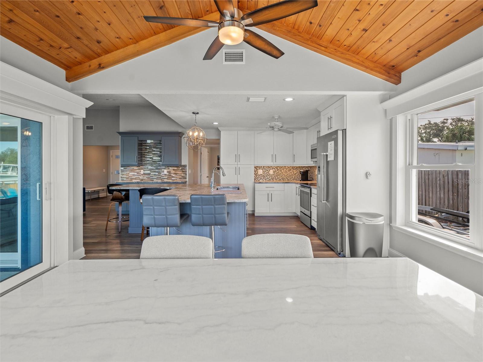 Image 25 of 52 For 4089 Pompano Drive Se