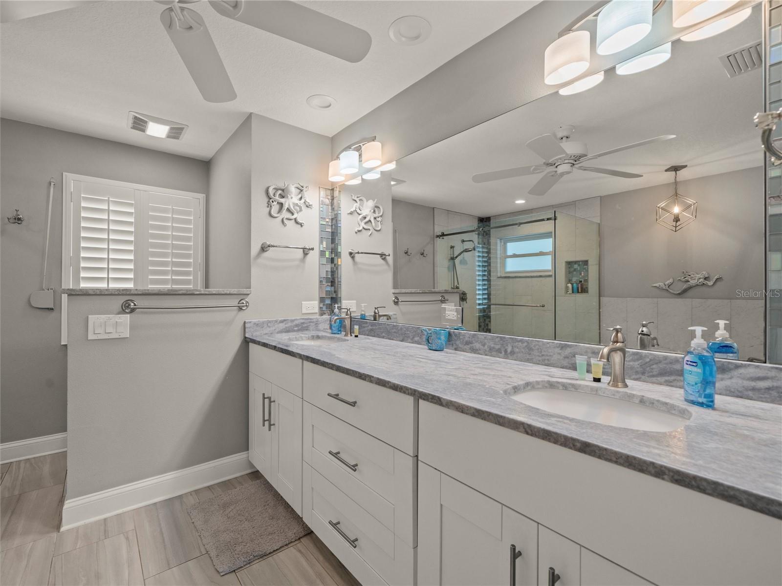 Image 30 of 52 For 4089 Pompano Drive Se