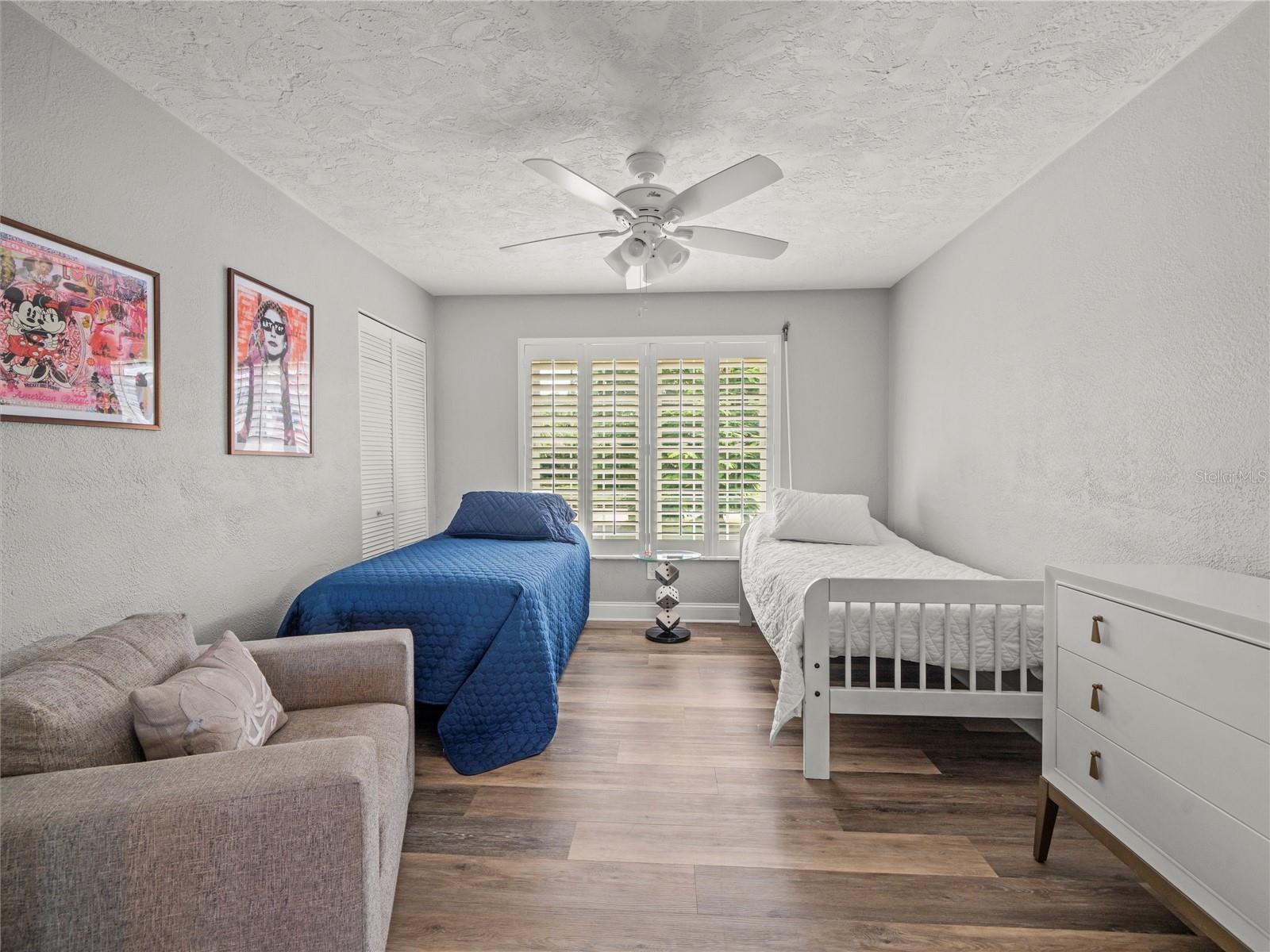 Image 35 of 52 For 4089 Pompano Drive Se