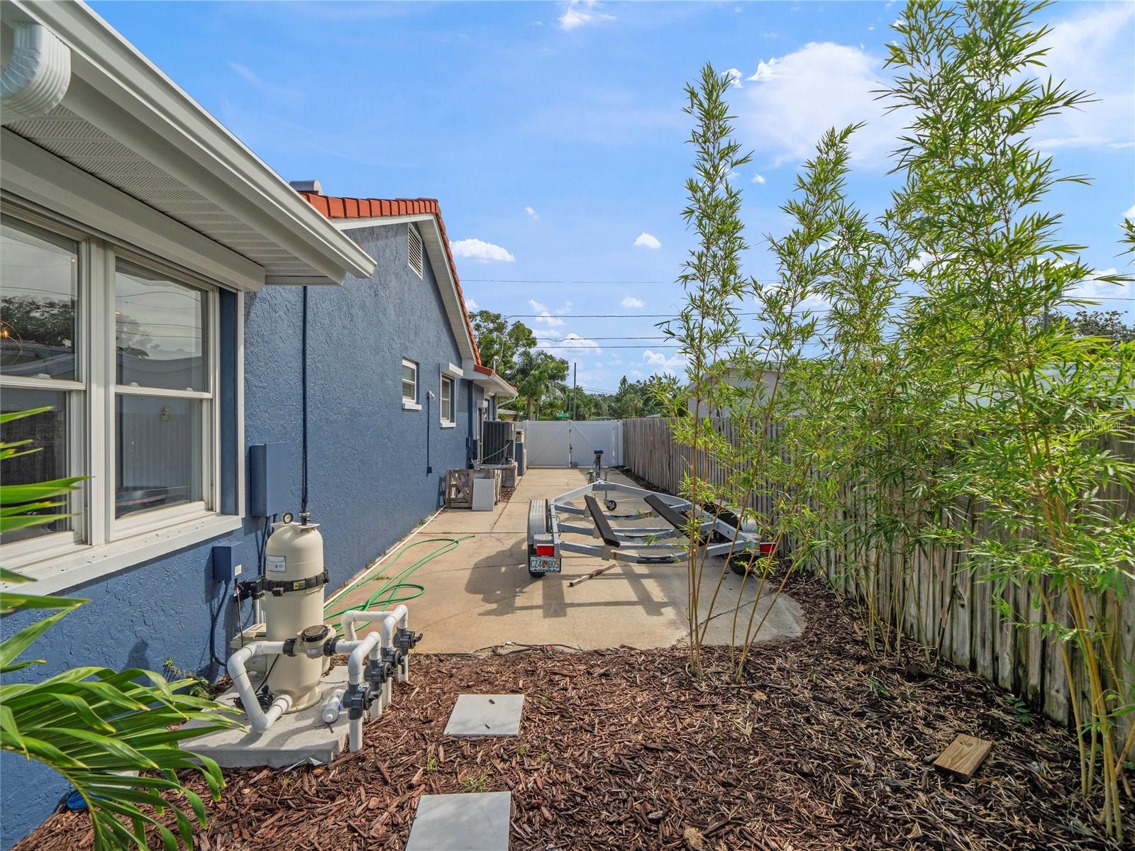 Image 41 of 52 For 4089 Pompano Drive Se