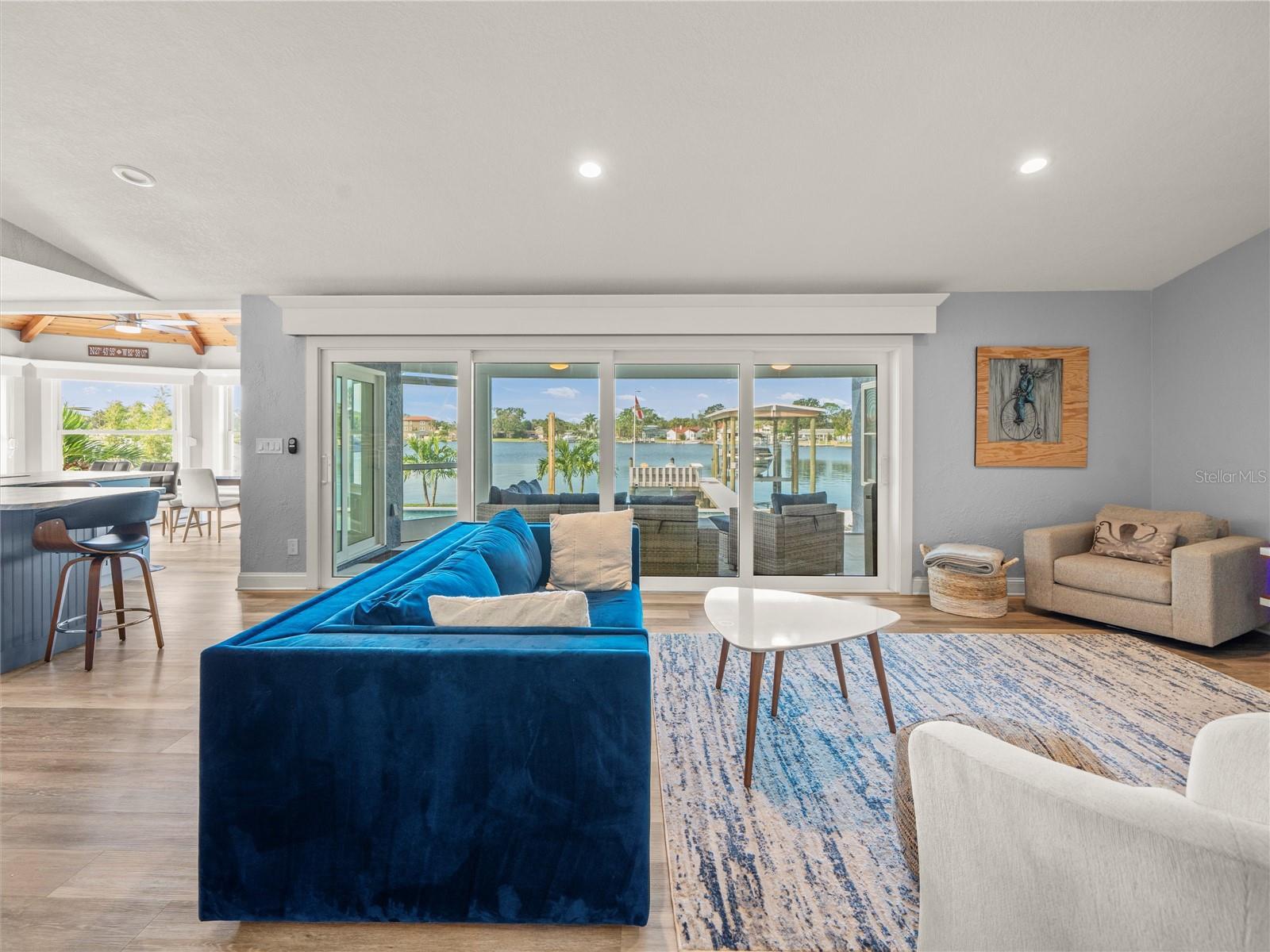 Image 6 of 52 For 4089 Pompano Drive Se