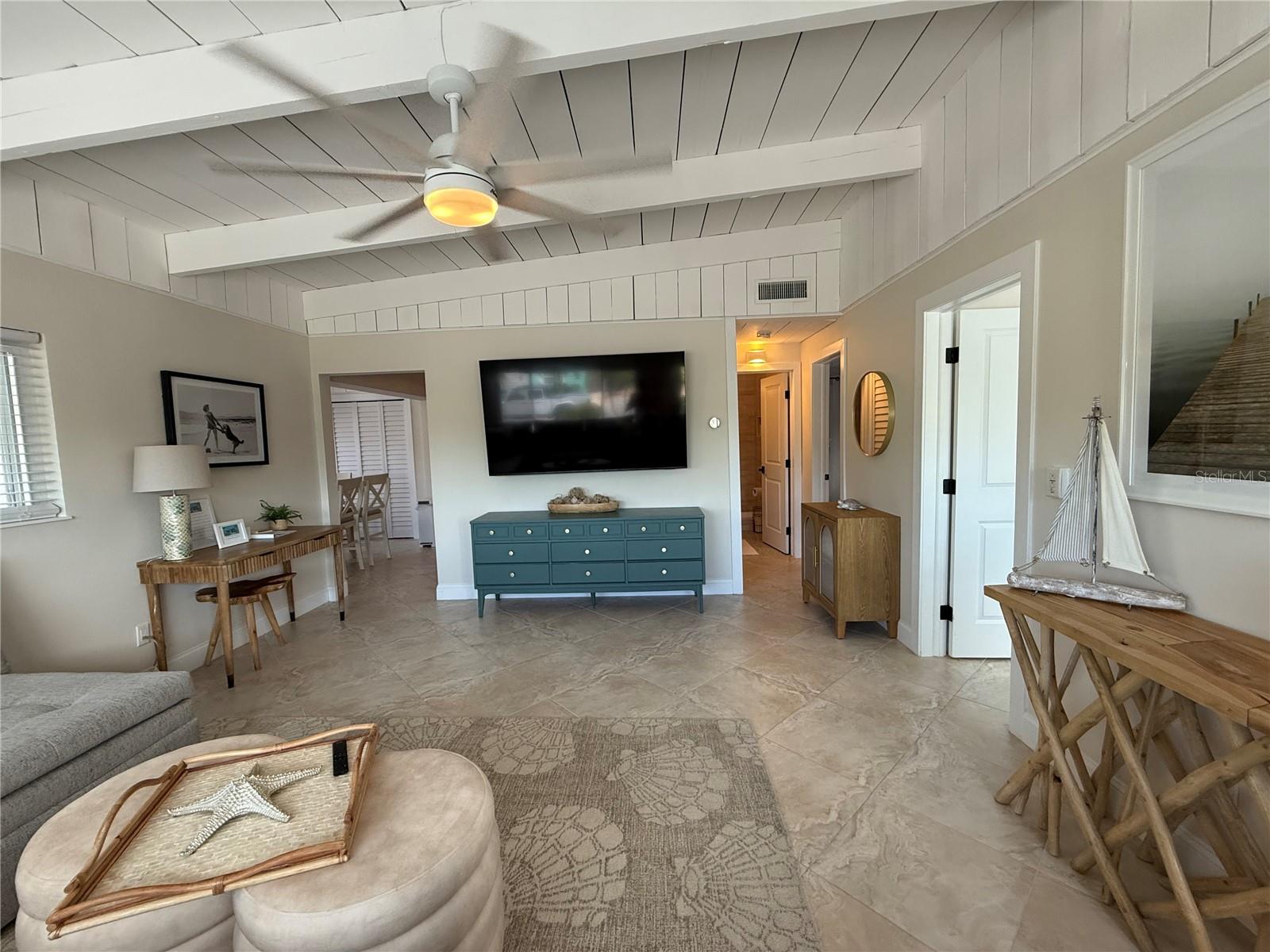 Image 4 of 25 For 1405 Bay Pine Boulevard