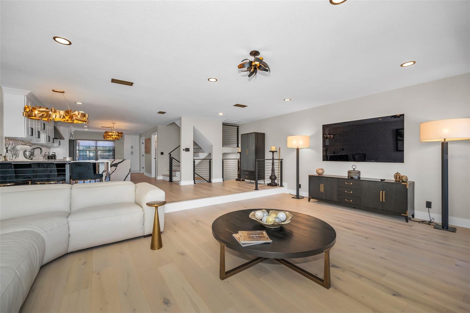 Image 21 of 51 For 678 76th Avenue 5