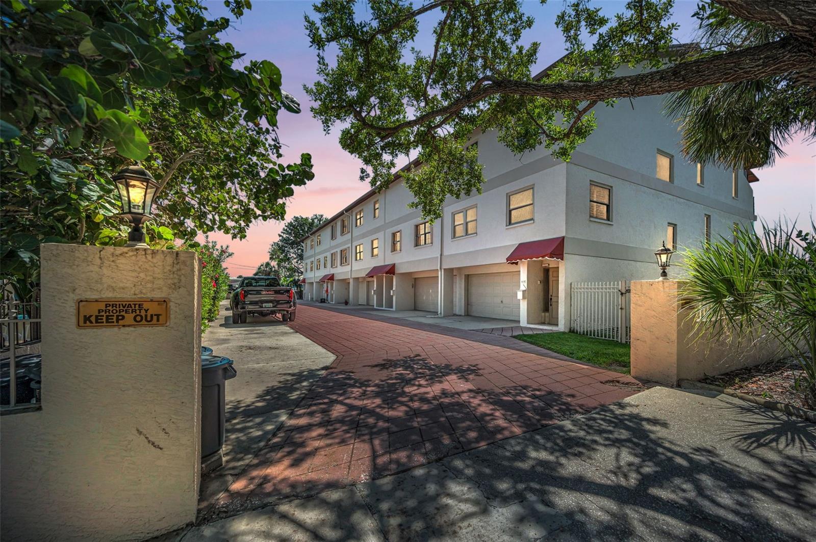 Image 3 of 51 For 678 76th Avenue 5
