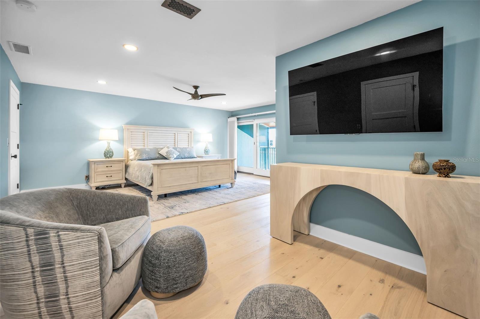 Image 33 of 51 For 678 76th Avenue 5