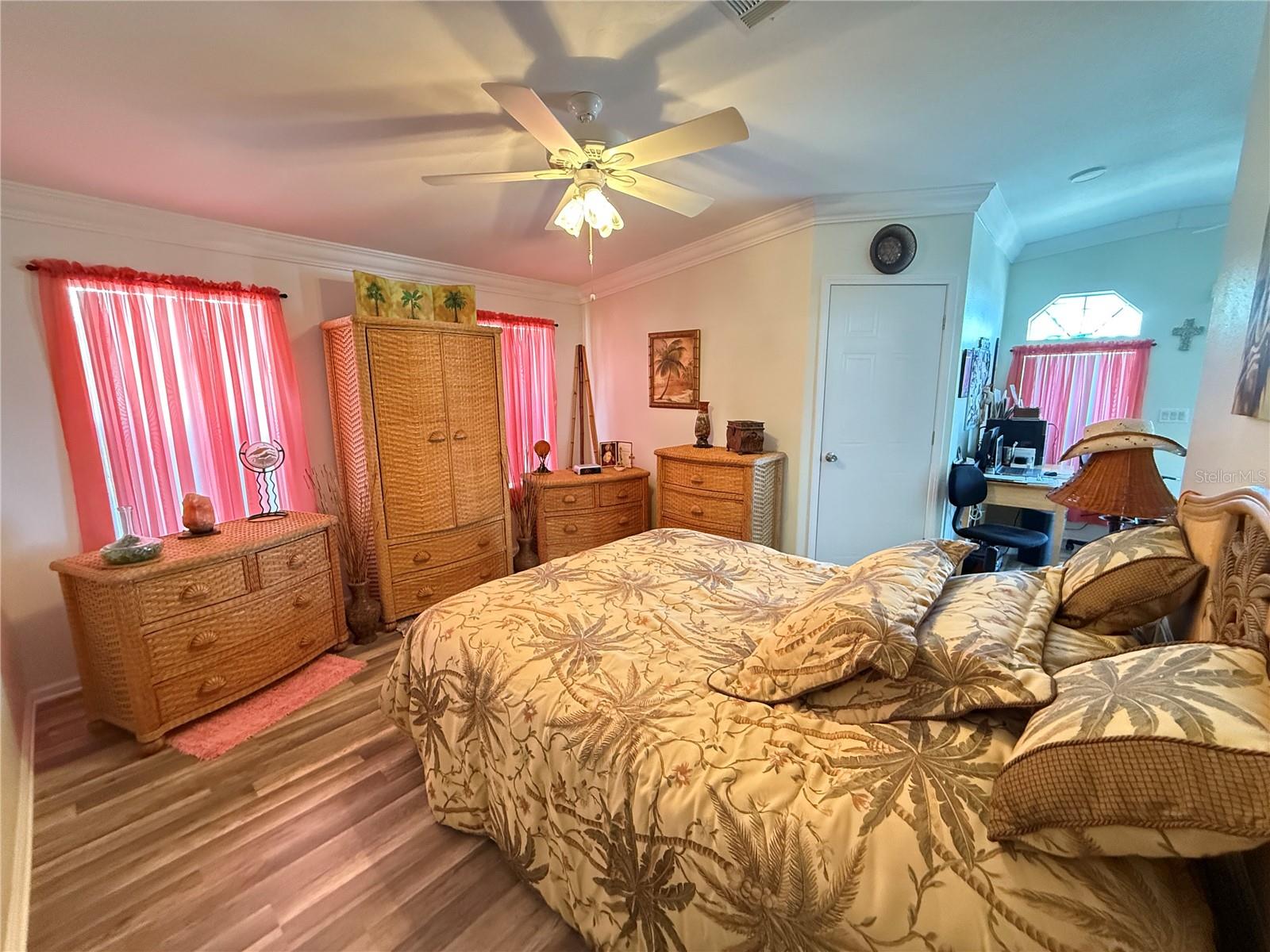 Image 13 of 31 For 134 Americana Court Ne 216