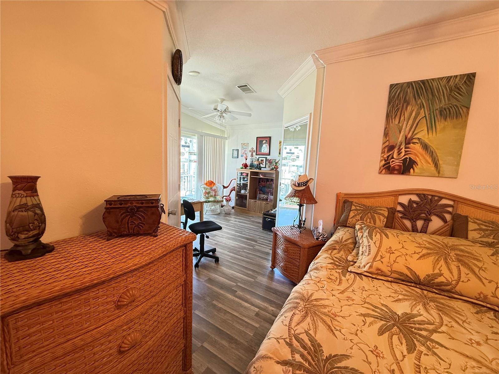 Image 14 of 31 For 134 Americana Court Ne 216