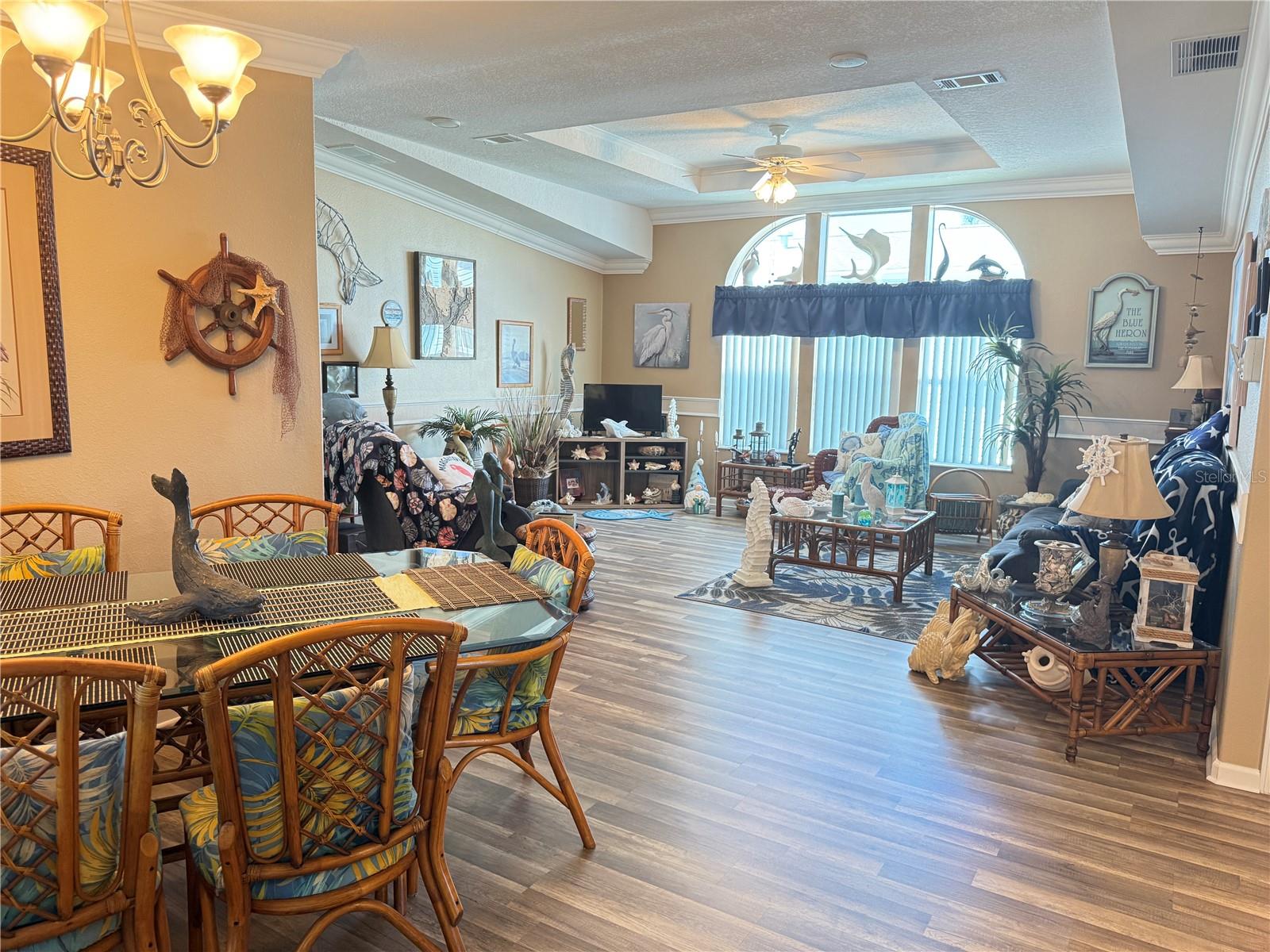 Image 7 of 31 For 134 Americana Court Ne 216