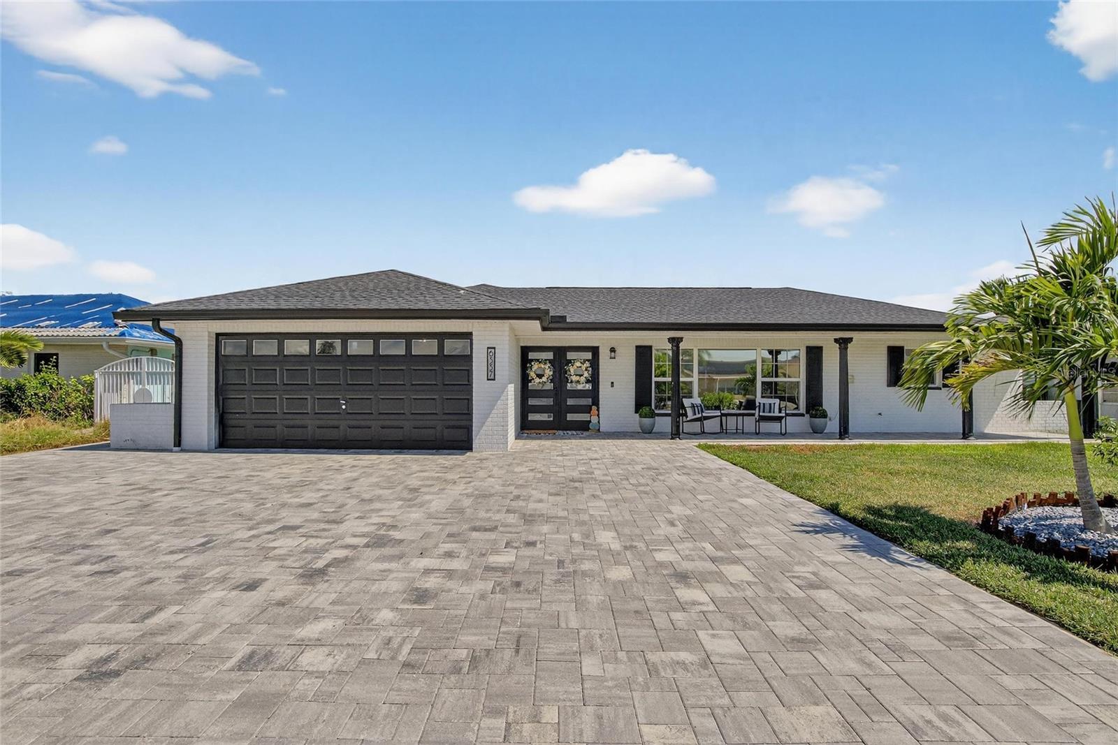 Listing photo id 36 for 6337 Cocoa Lane